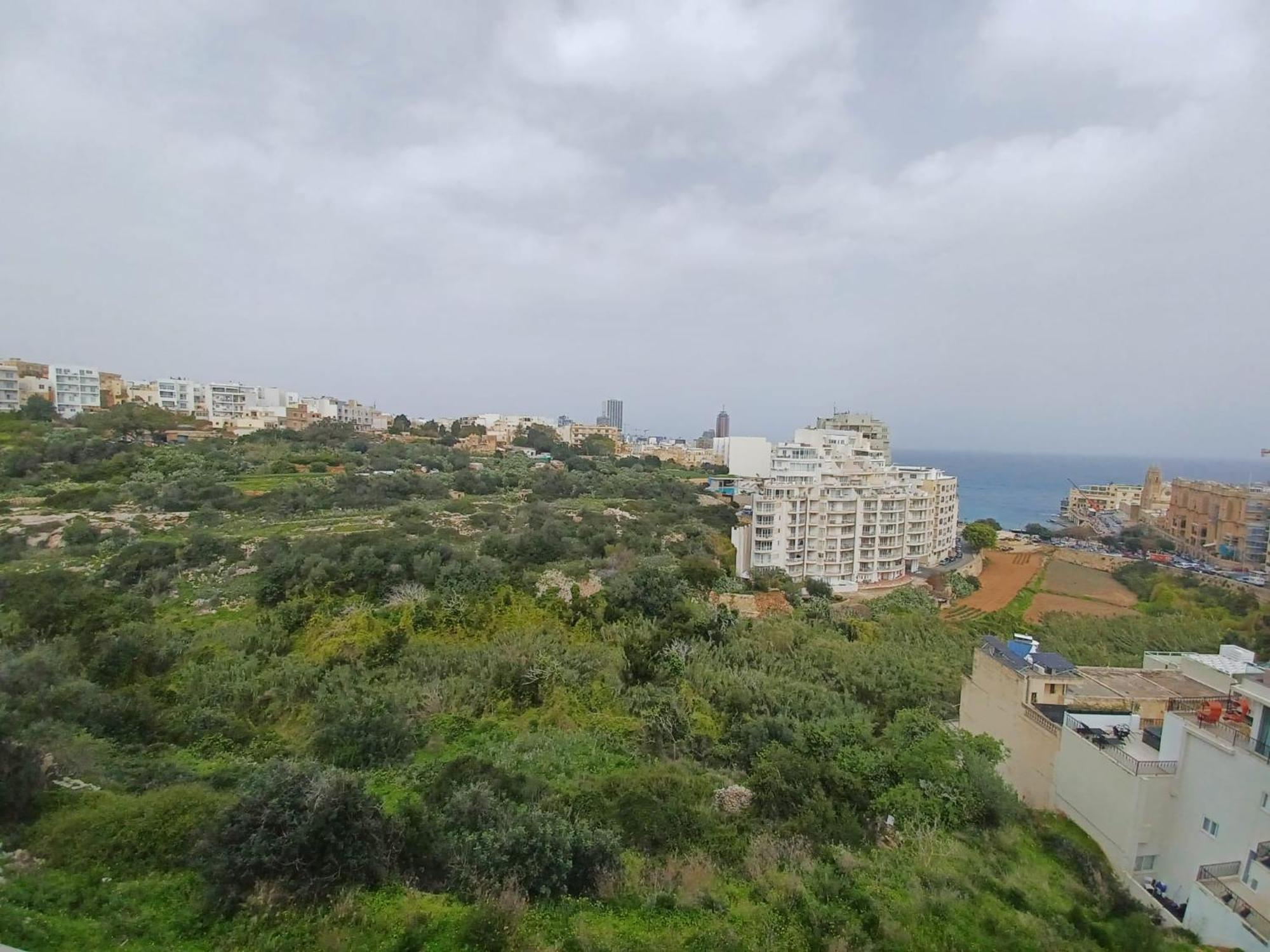 Spectacular Distant Seaview Apt سليمة المظهر الخارجي الصورة