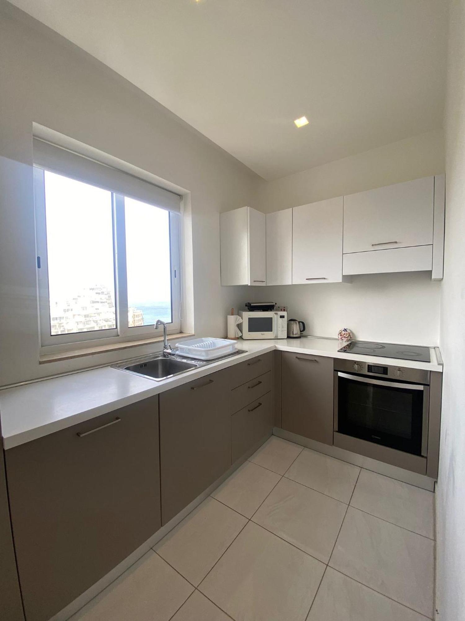 Spectacular Distant Seaview Apt سليمة المظهر الخارجي الصورة