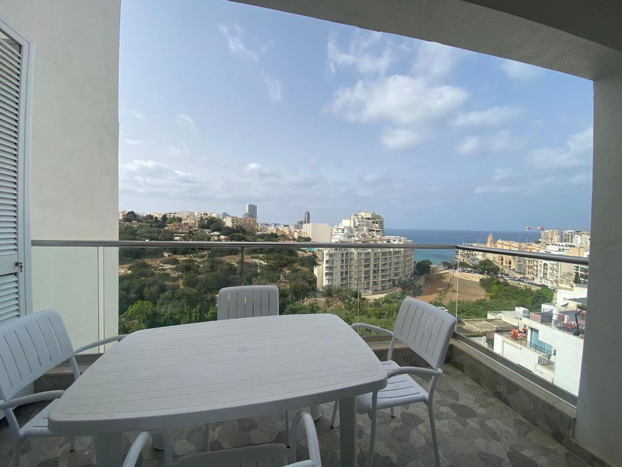 Spectacular Distant Seaview Apt سليمة المظهر الخارجي الصورة